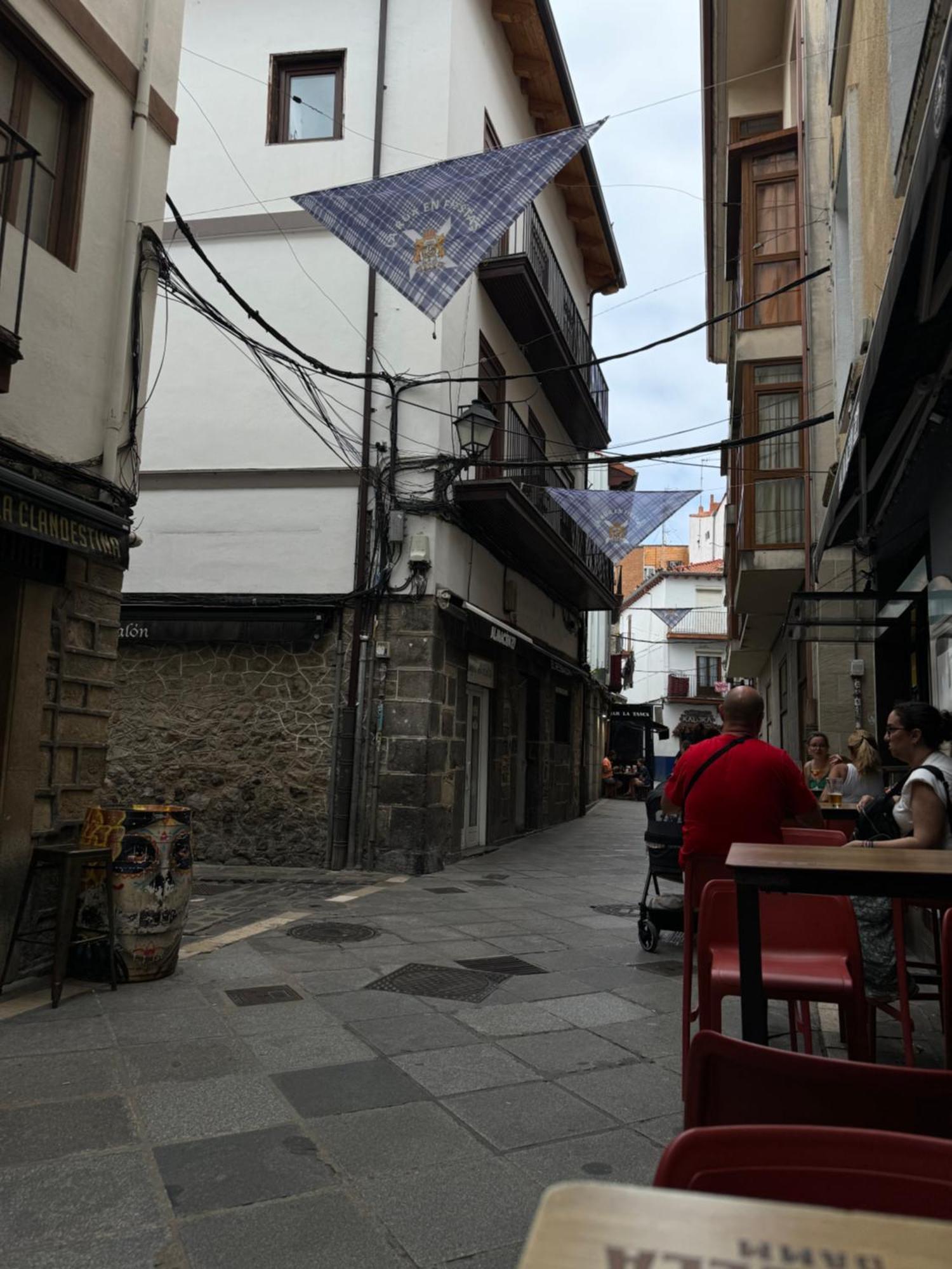 La Zona Mas Animada De Castro, Bares Y Restaurantes Apartment Castro Urdiales Bagian luar foto